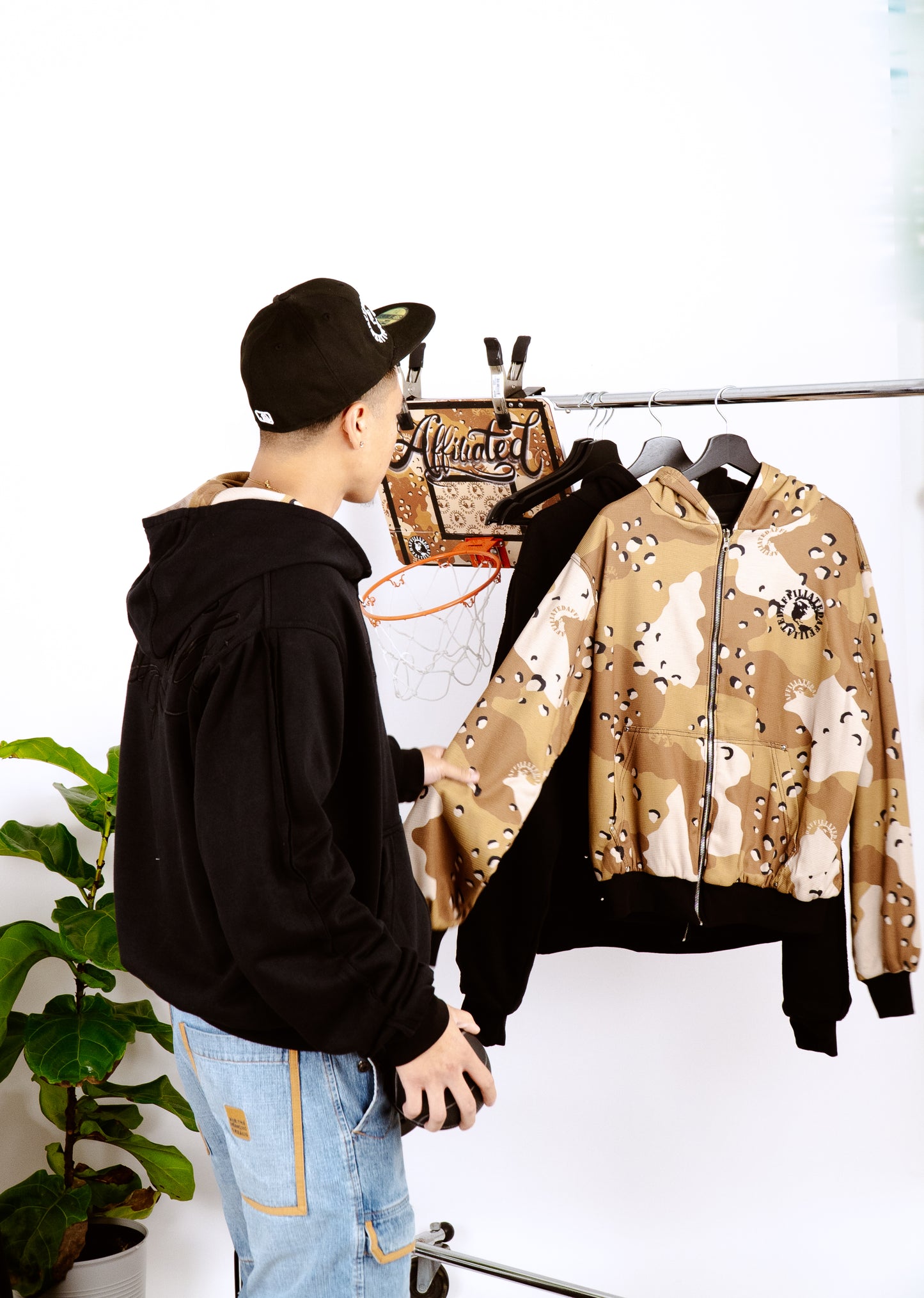 REVERSIBLE Camo Zip Up